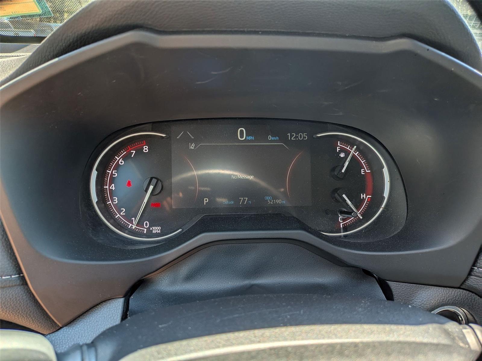 2023 Toyota RAV4 XLE photo 14