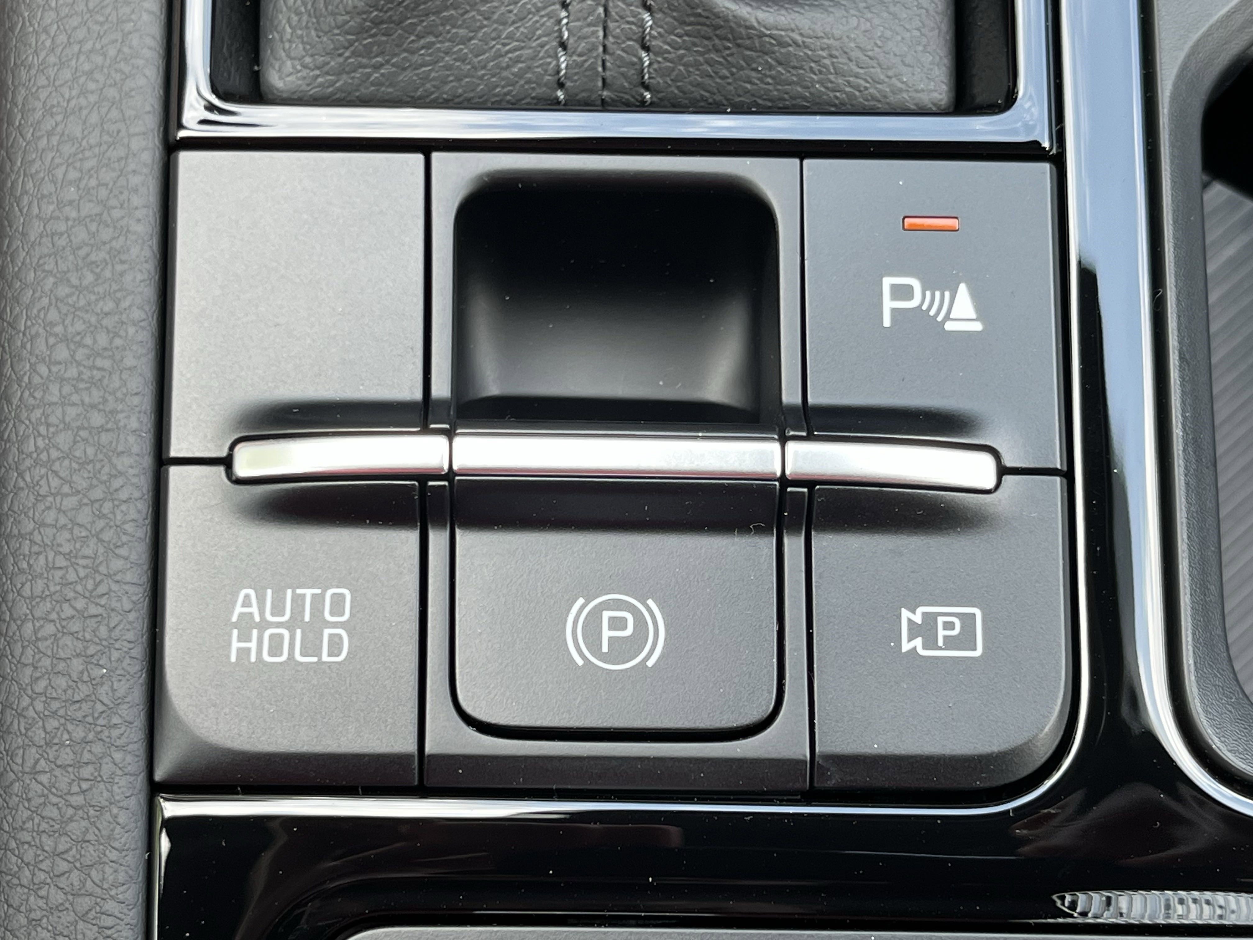 2025 Kia K5 GT-Line photo 6