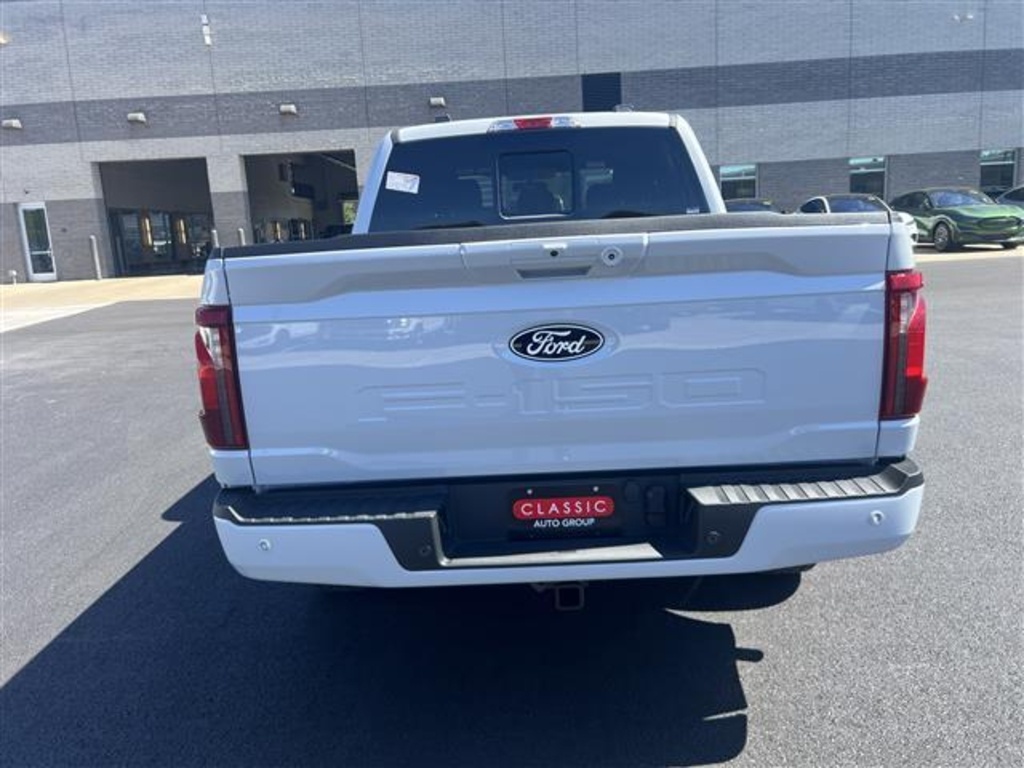 2025 Ford F-150 XLT photo 3