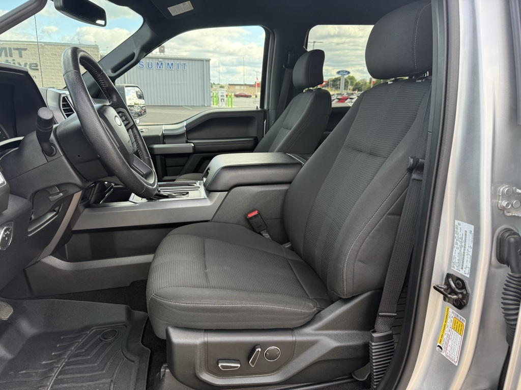 2016 Ford F-150 XLT photo 7