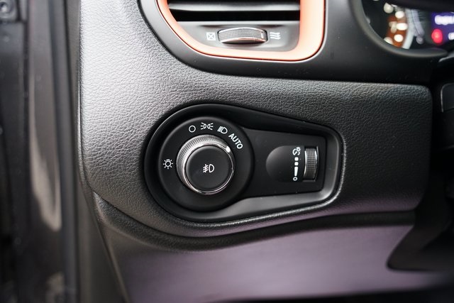 2019 JEEP RENEGADE - Image 12