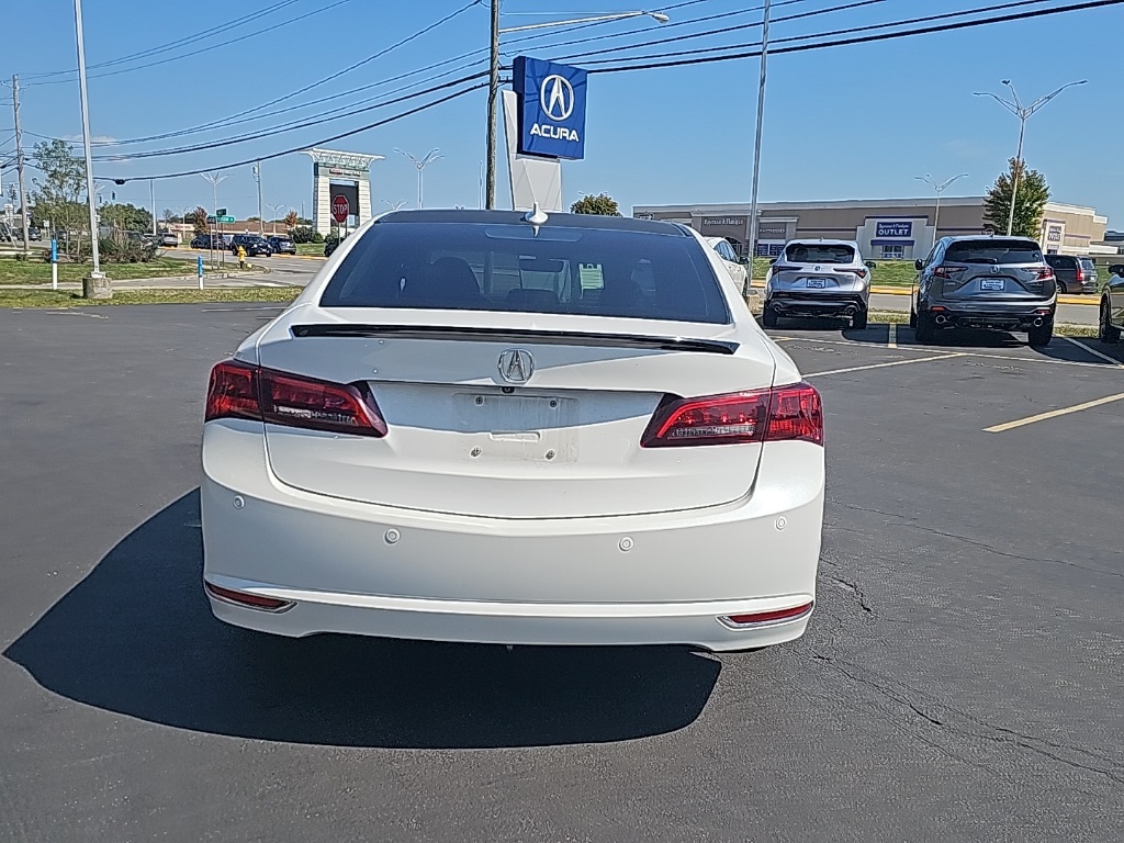 2016 Acura TLX SH-AWD Advance photo 2