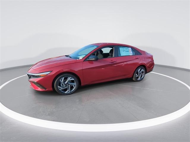 2025 Hyundai Elantra SEL Sport photo 4