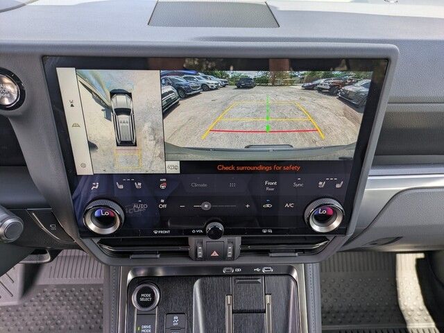 2024 Lexus GX 550 photo 22
