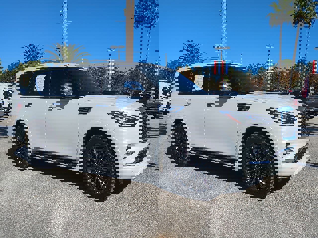 2022 INFINITI QX80 Sensory 4WD's photo