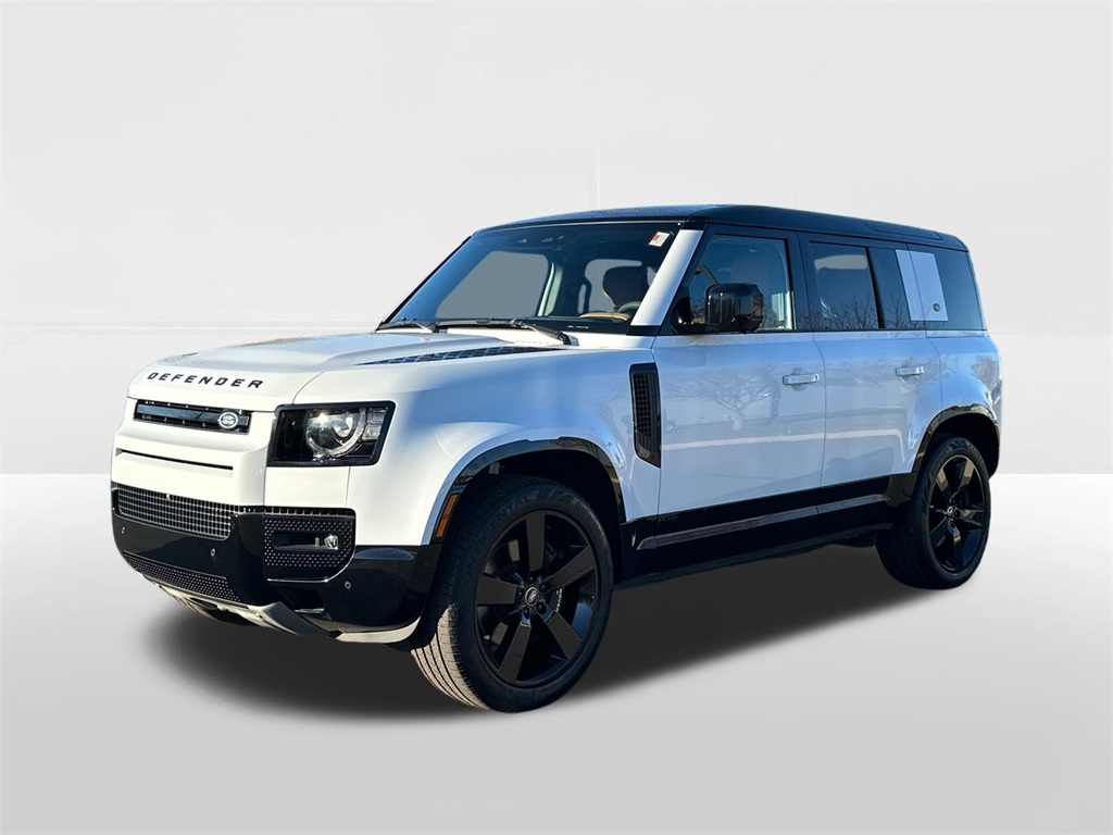 2023 Land Rover Defender V8's photo