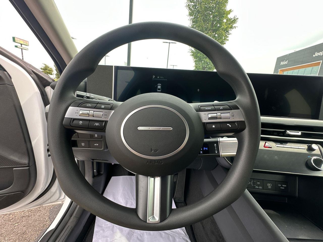 2025 Hyundai Sonata SEL photo 9