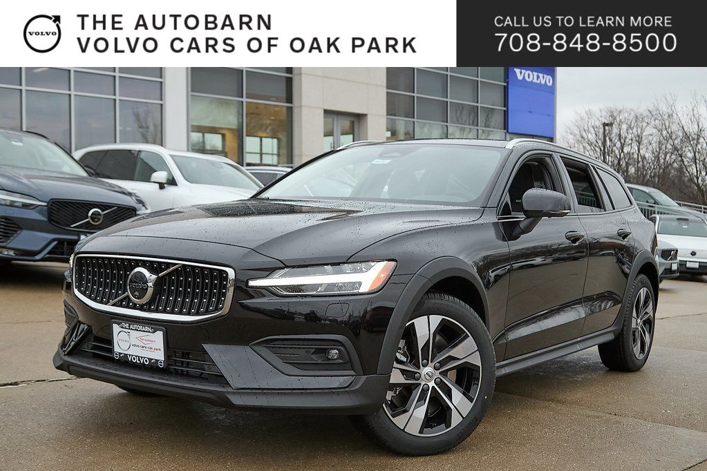 2026 VOLVO V60CC - Image 30