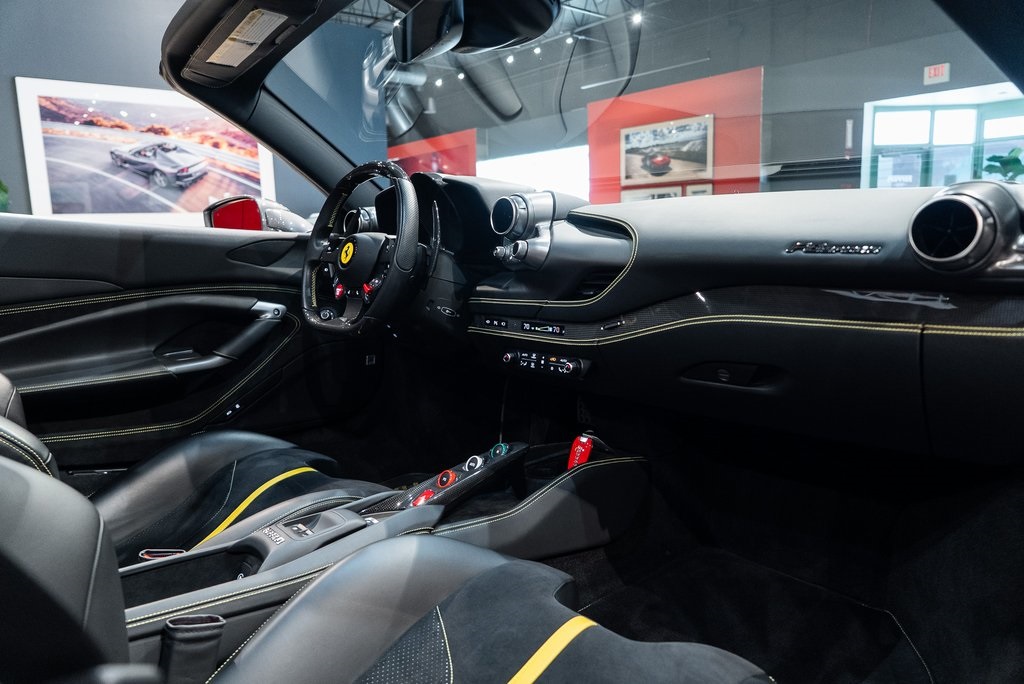 2022 Ferrari F8 Spider Base photo 35