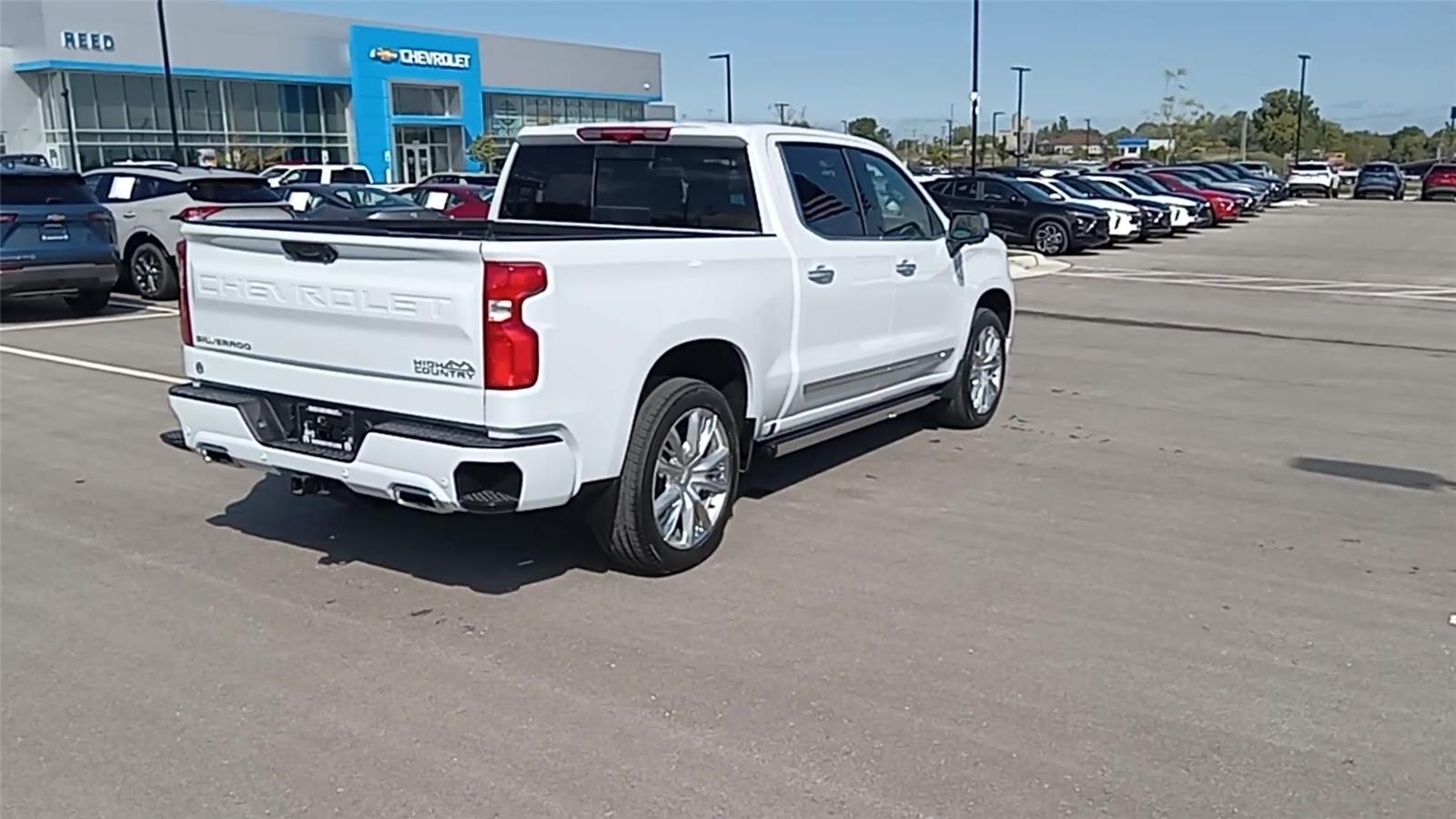 2026 Chevrolet Silverado 1500 High Country photo 8