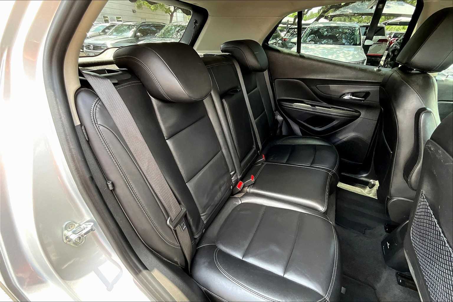 2020 Buick Encore Essence photo 18