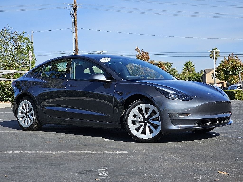 2023 Tesla Model 3 photo 2
