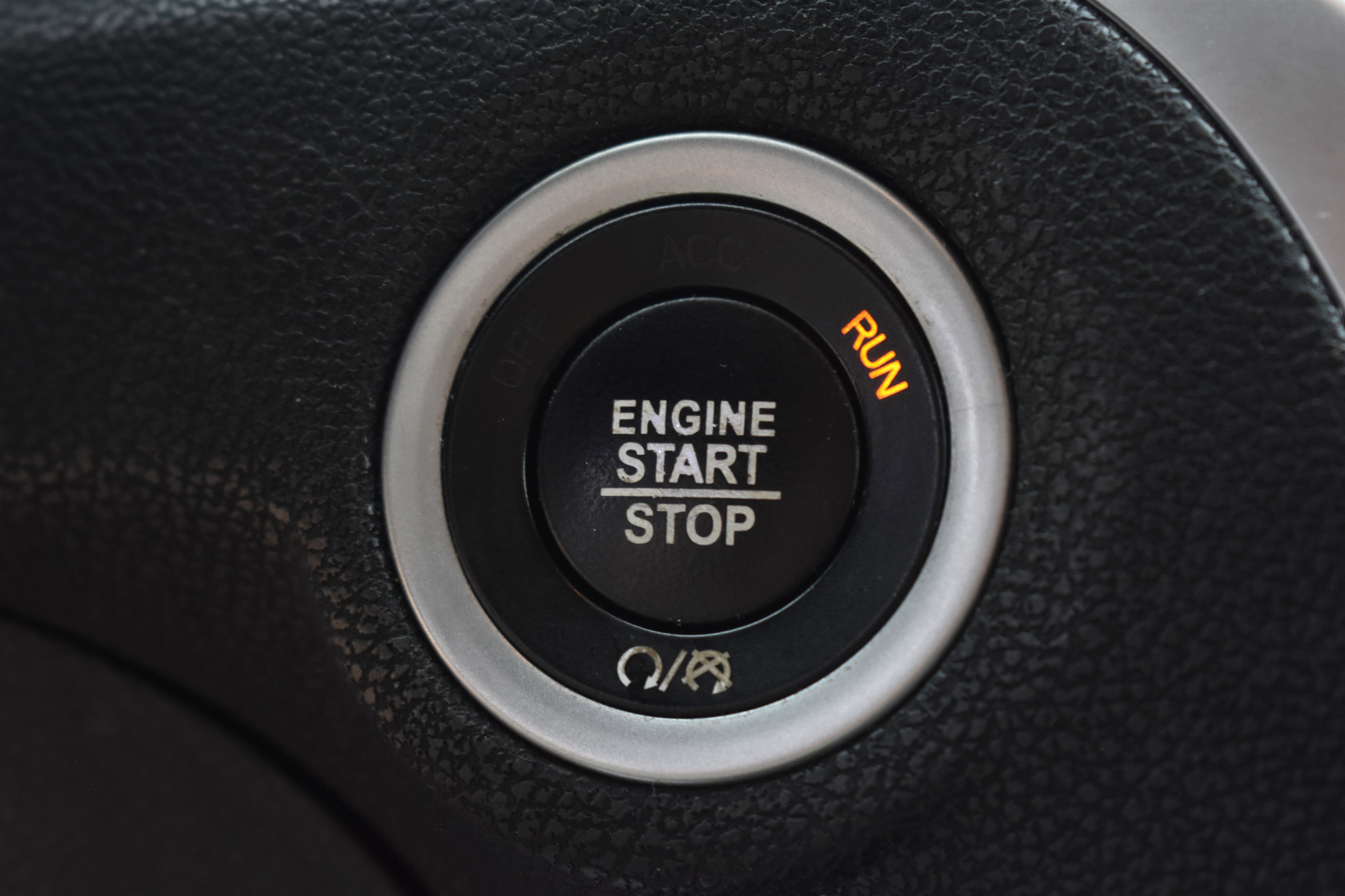 2020 Chrysler 300 Touring photo 15