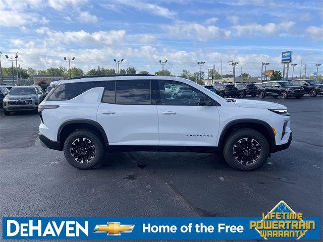 2026 Chevrolet Traverse Z71 photo 8