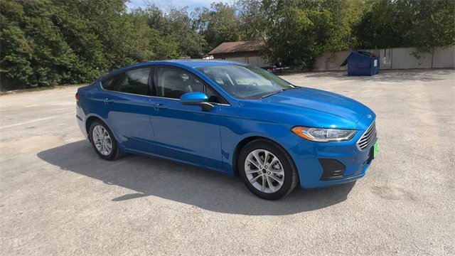 Used 2020 Ford Fusion SE with VIN 3FA6P0HD7LR231937 for sale in Seguin, TX