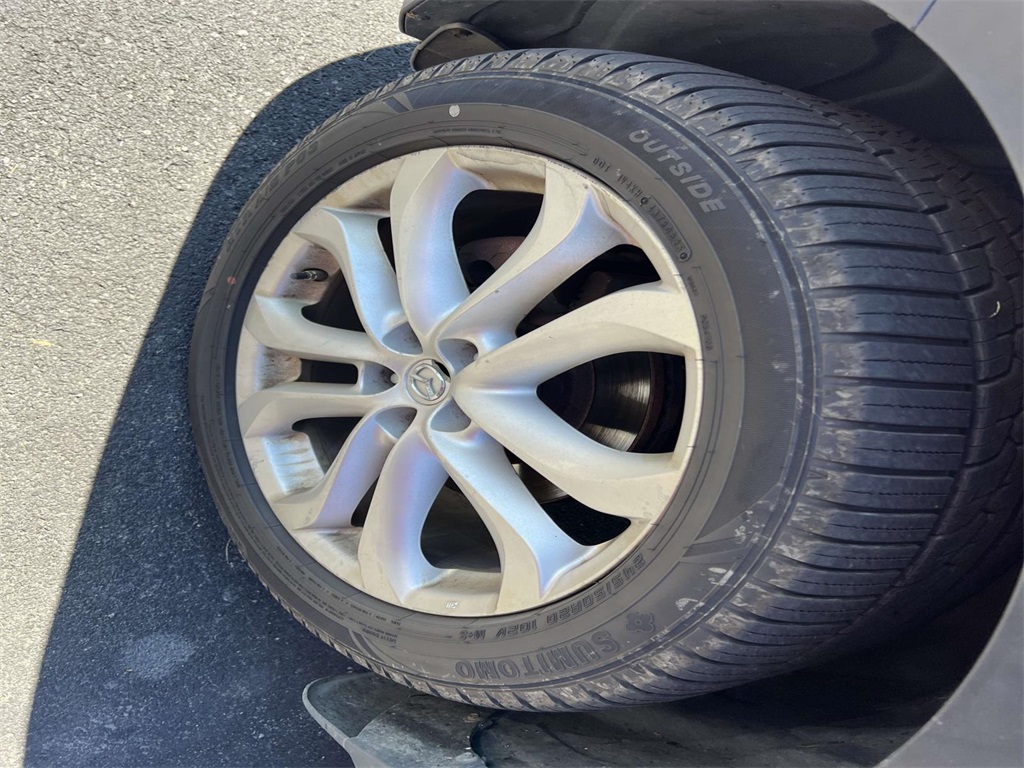 2011 Mazda CX-9 Grand Touring photo 18