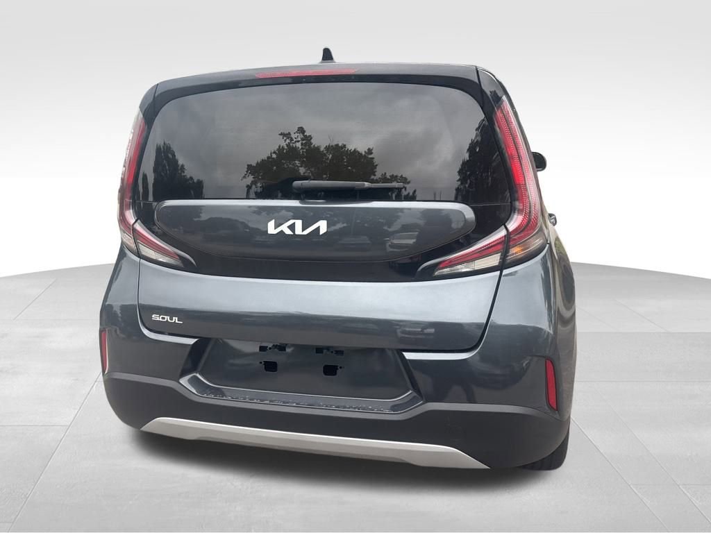 2023 Kia Soul LX photo 18
