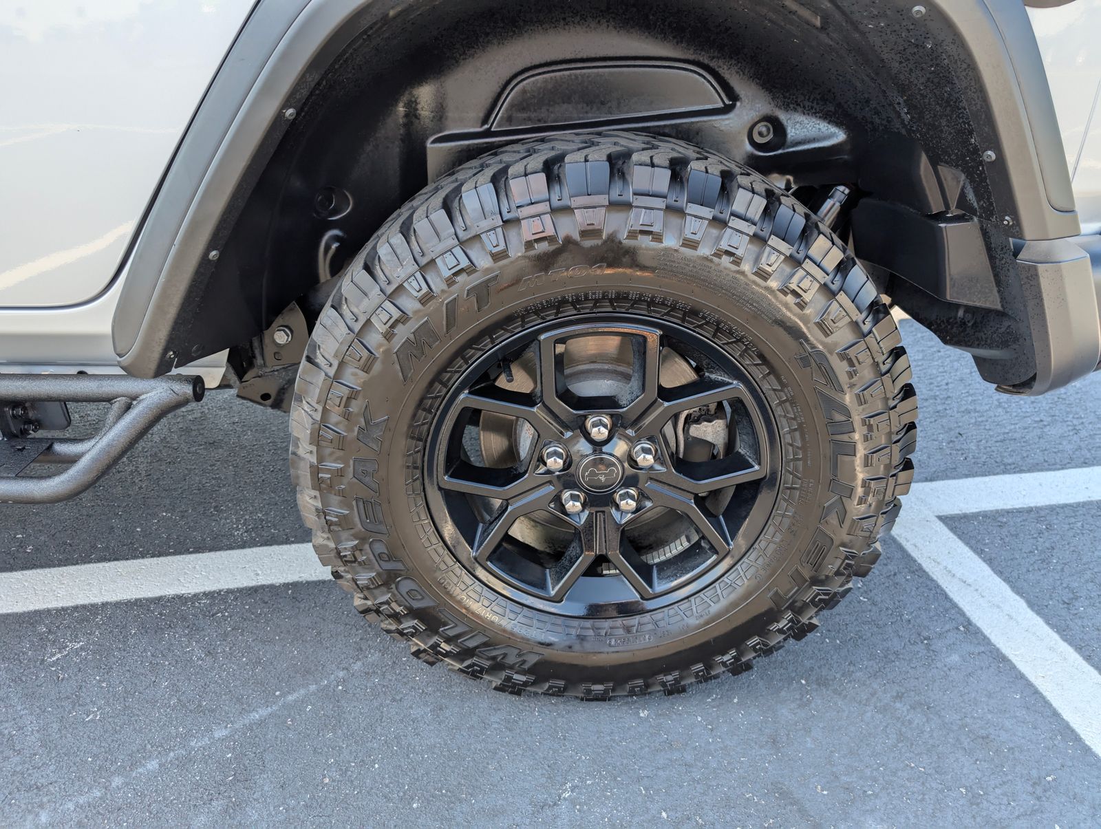2024 Jeep Wrangler Willys photo 27