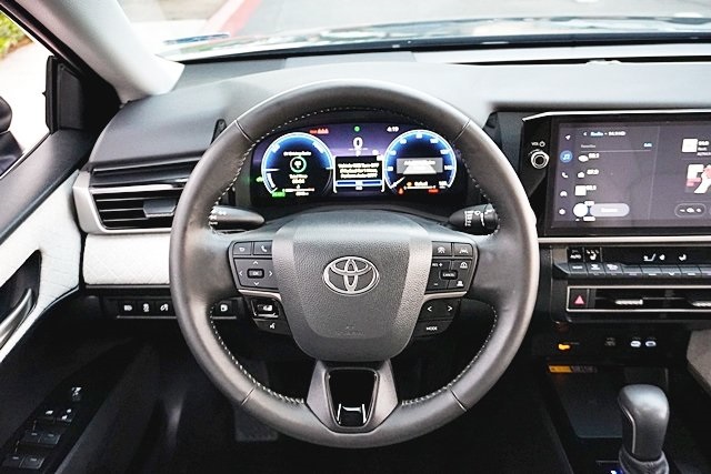 Used 2025 Gray Toyota XLE image 17