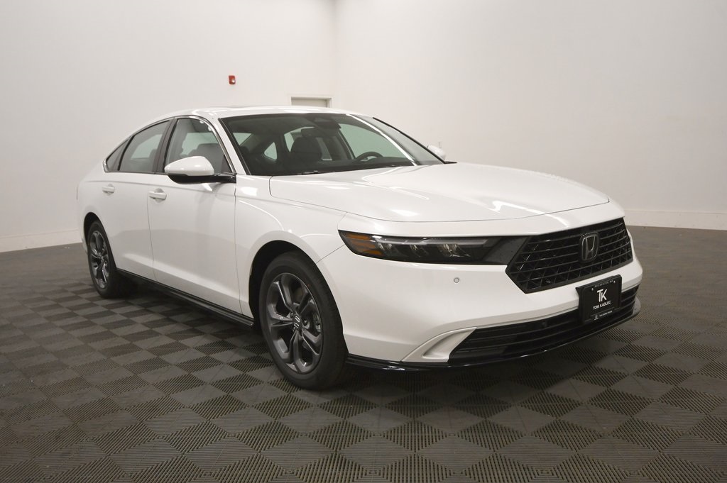 2025 Honda Accord Hybrid EX-L photo 8