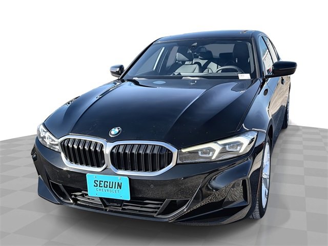 2025 BMW 3 Series 330i's photo