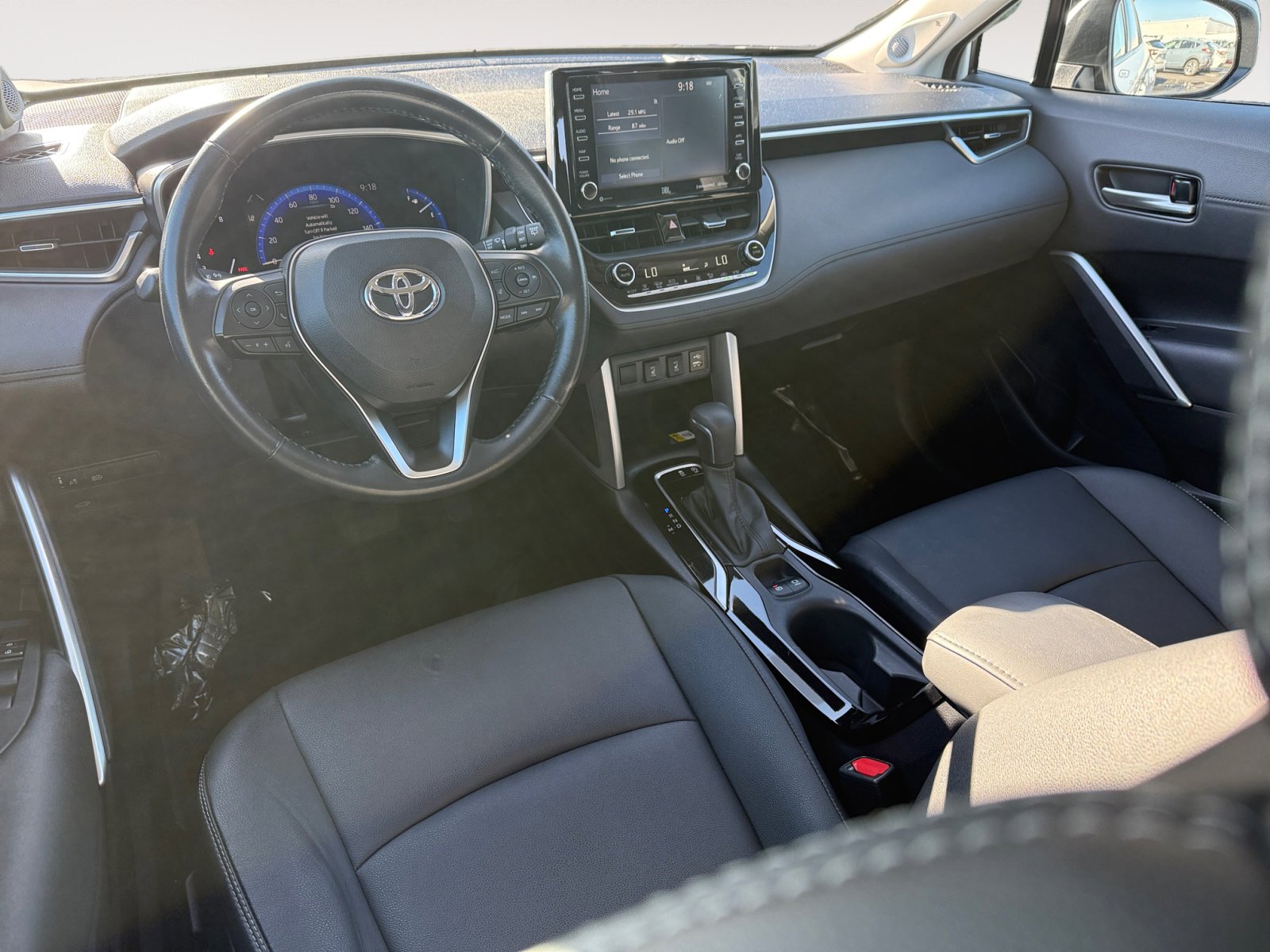 2022 Toyota Corolla Cross XLE photo 15