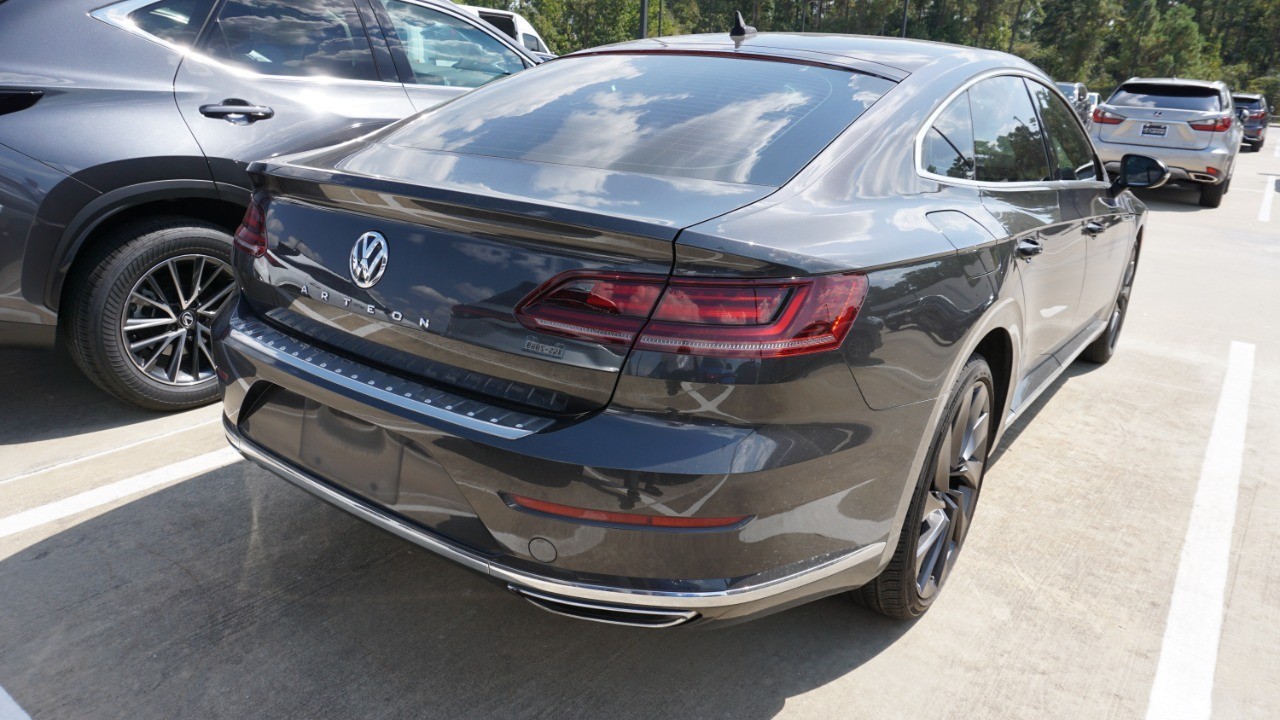 2019 Volkswagen Arteon SE photo 3