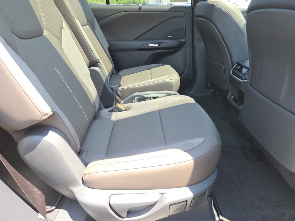 2025 Lexus TX 350 Luxury photo 4