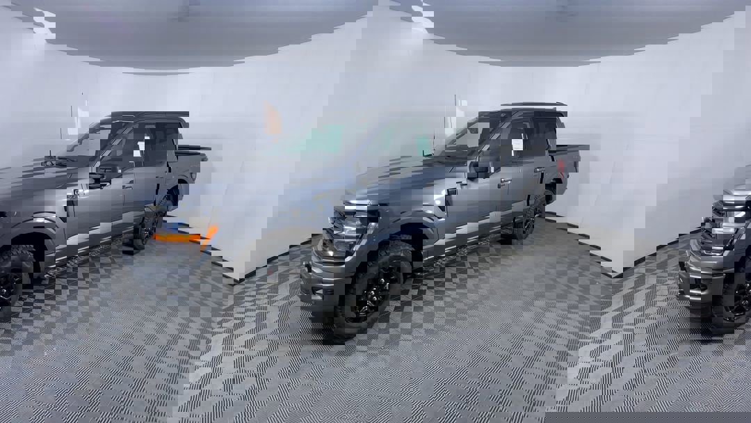 2025 Ford F-150 XLT photo 4