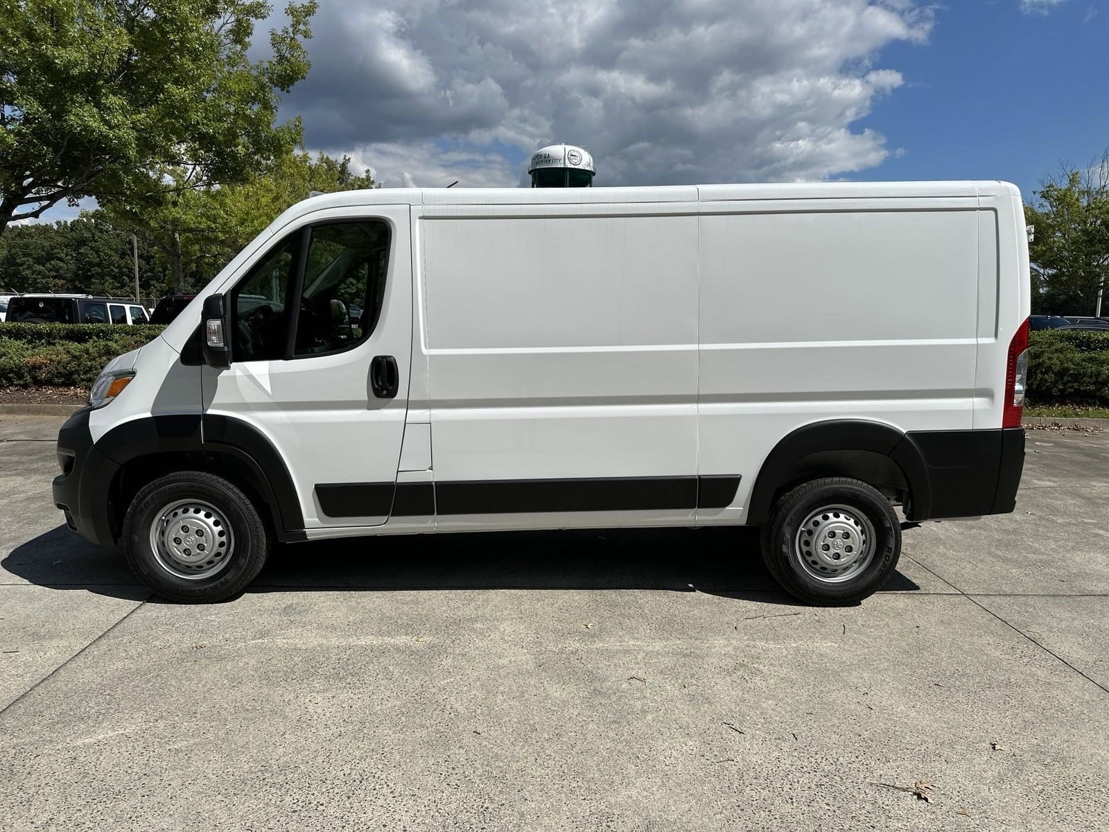 2024 Ram ProMaster 1500 Tradesman photo 5