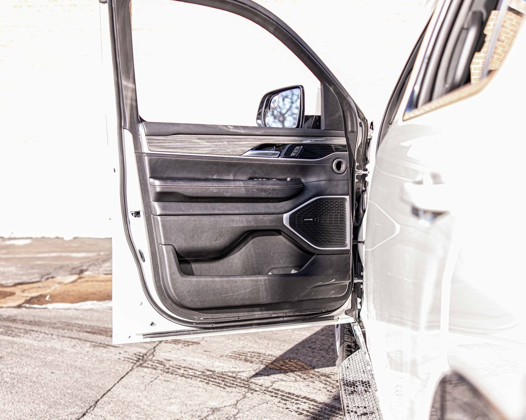 2022 JEEP WAGONEER - Image 30