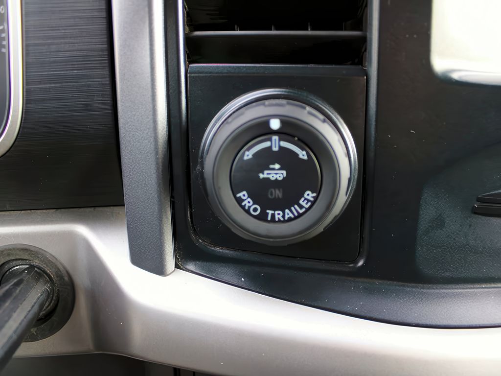 2023 Ford F-150 XLT photo 23