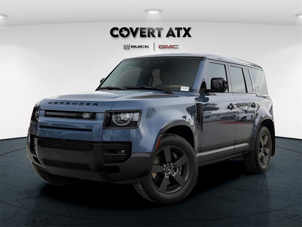 2024 Land Rover Defender SE's photo