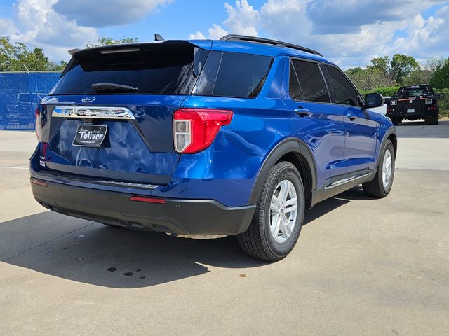 2021 Ford Explorer XLT photo 2