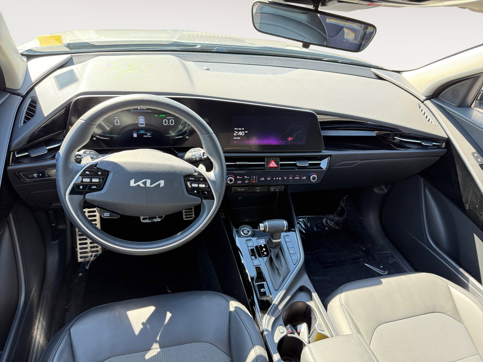2023 Kia Niro EX Touring photo 15