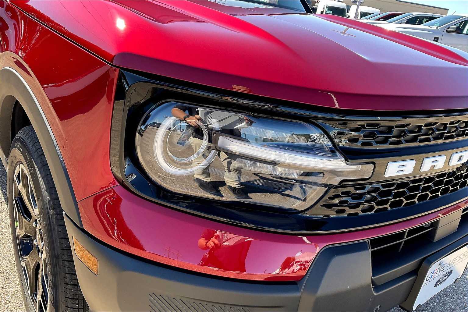 2025 Ford Bronco Sport Outer Banks photo 13