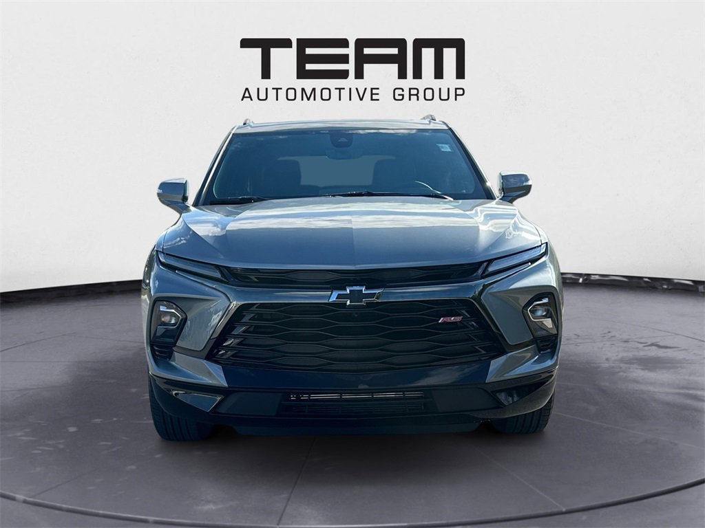 2025 Chevrolet Blazer RS photo 2