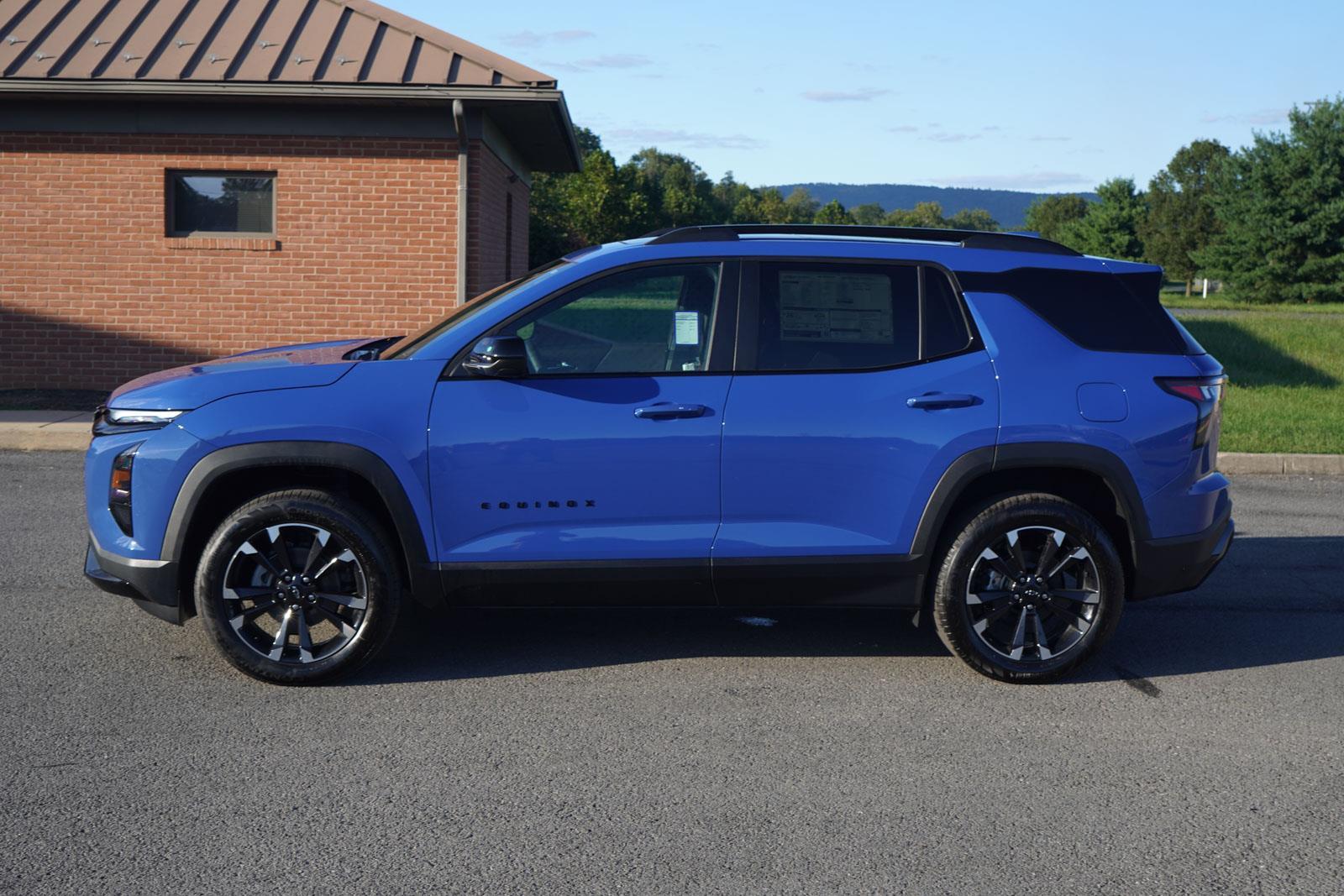 2026 Chevrolet Equinox RS photo 3