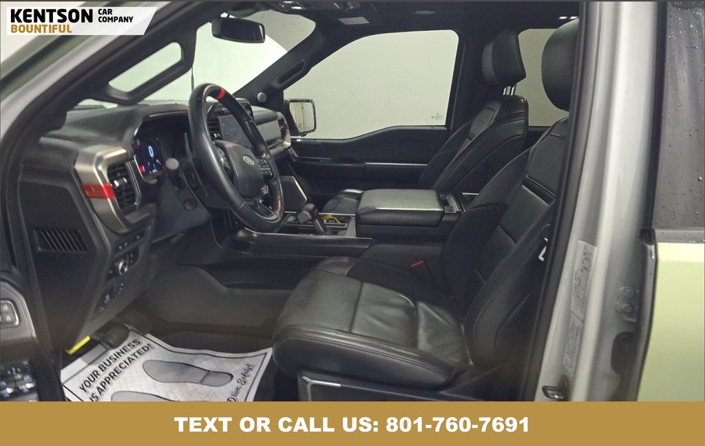 2023 Ford F-150 Raptor photo 3