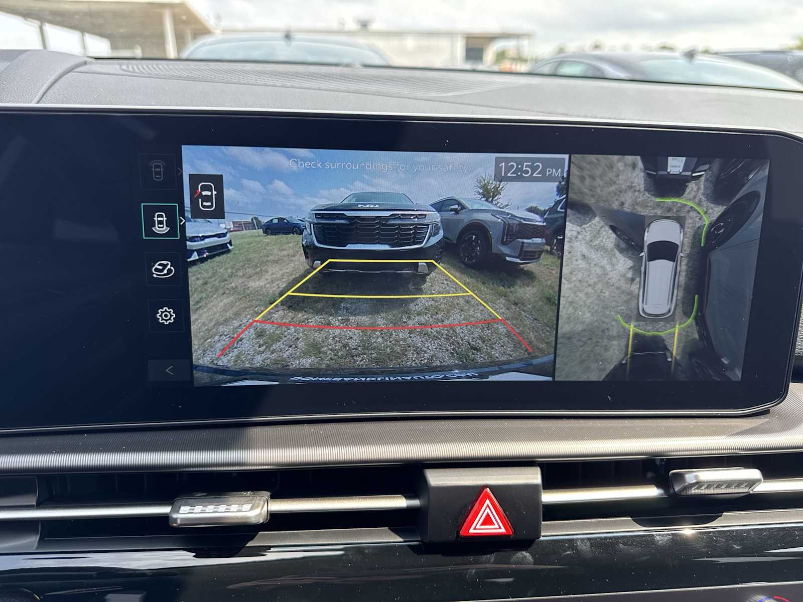 2026 Kia Sportage photo 9