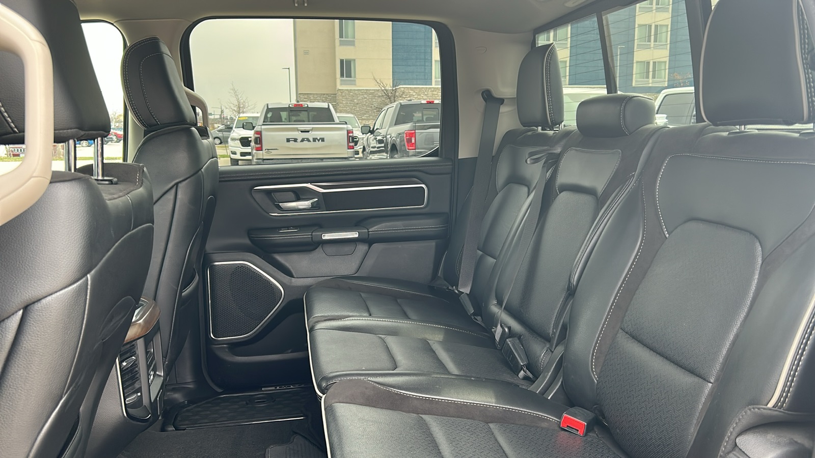 2022 Ram 1500 Laramie photo 11
