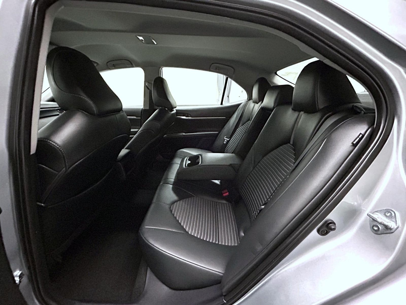 2024 Toyota Camry SE photo 19
