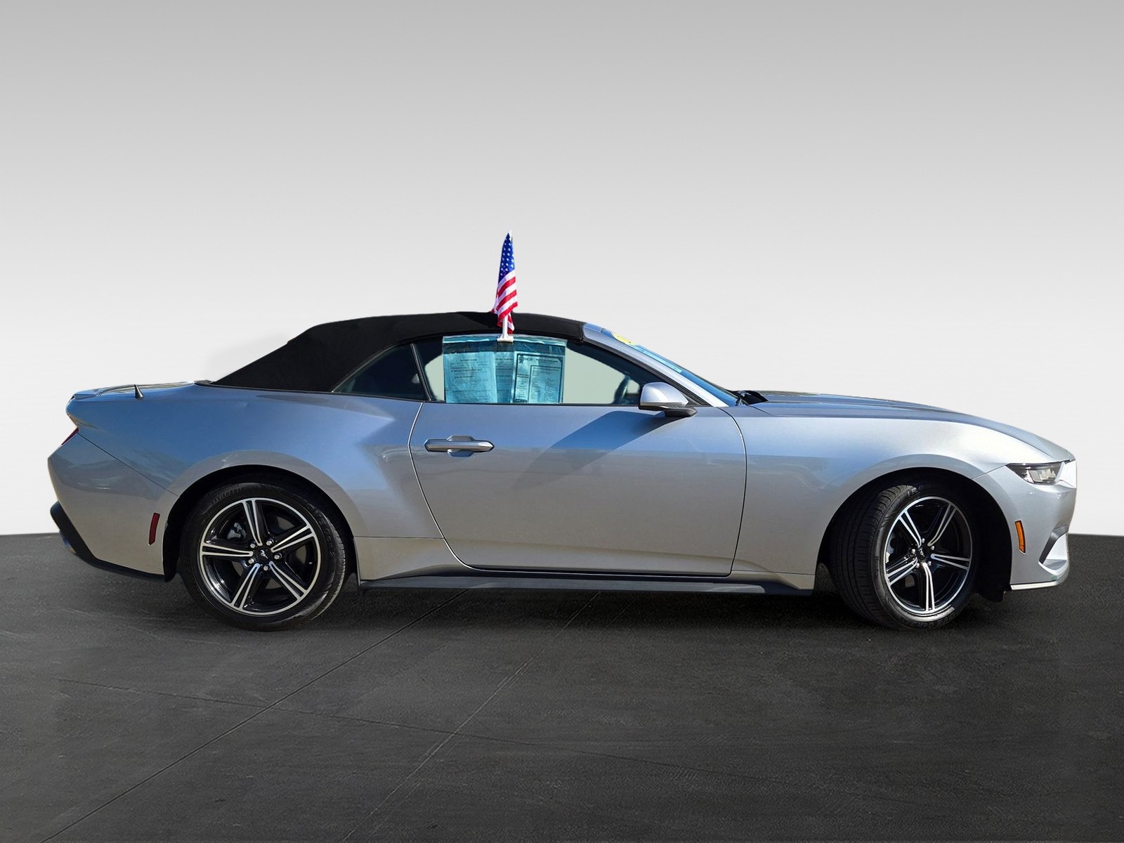 2024 Ford Mustang EcoBoost Premium photo 3