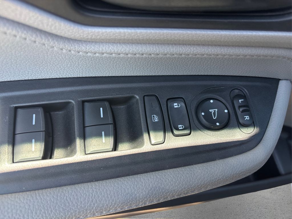 2022 Honda Odyssey EX-L photo 30
