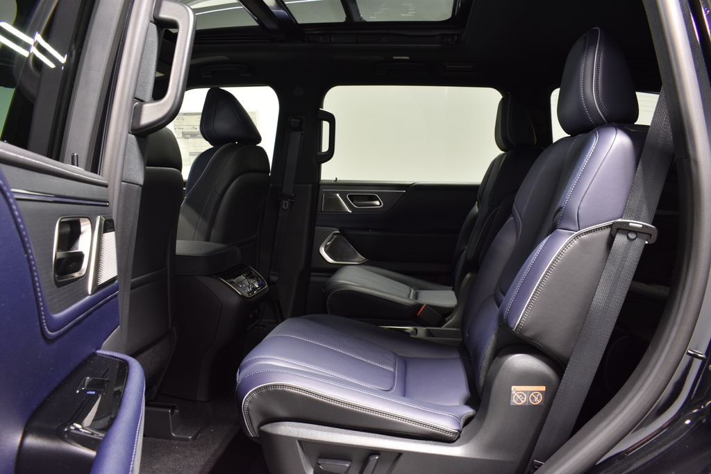 2026 Infiniti QX80 Sensory photo 25
