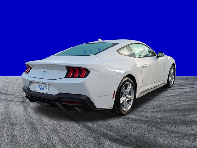 2026 Ford Mustang EcoBoost photo 4
