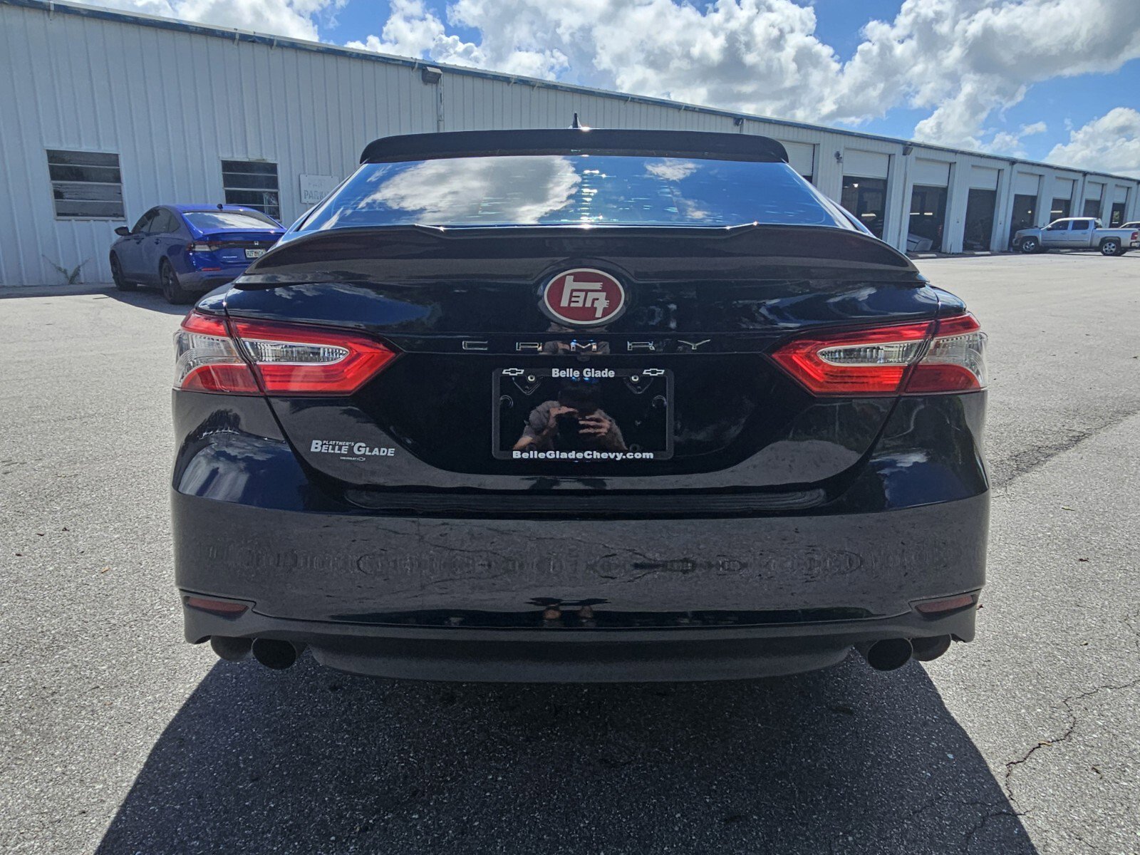 2020 Toyota Camry LE photo 7