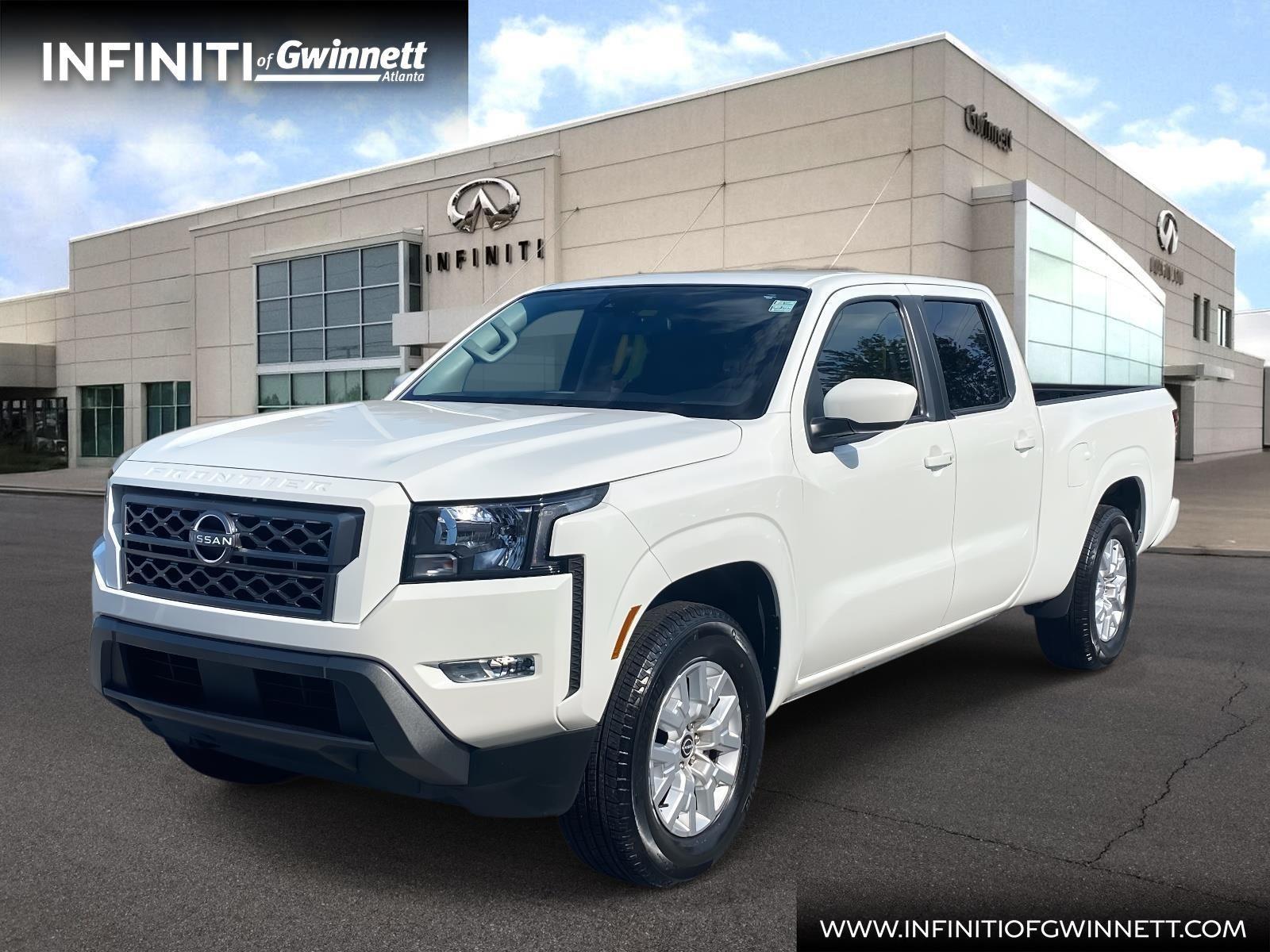 2024 Nissan Frontier SV's photo