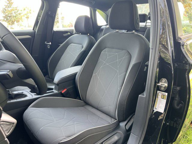 2025 Volkswagen Jetta 1.5T Sport photo 3