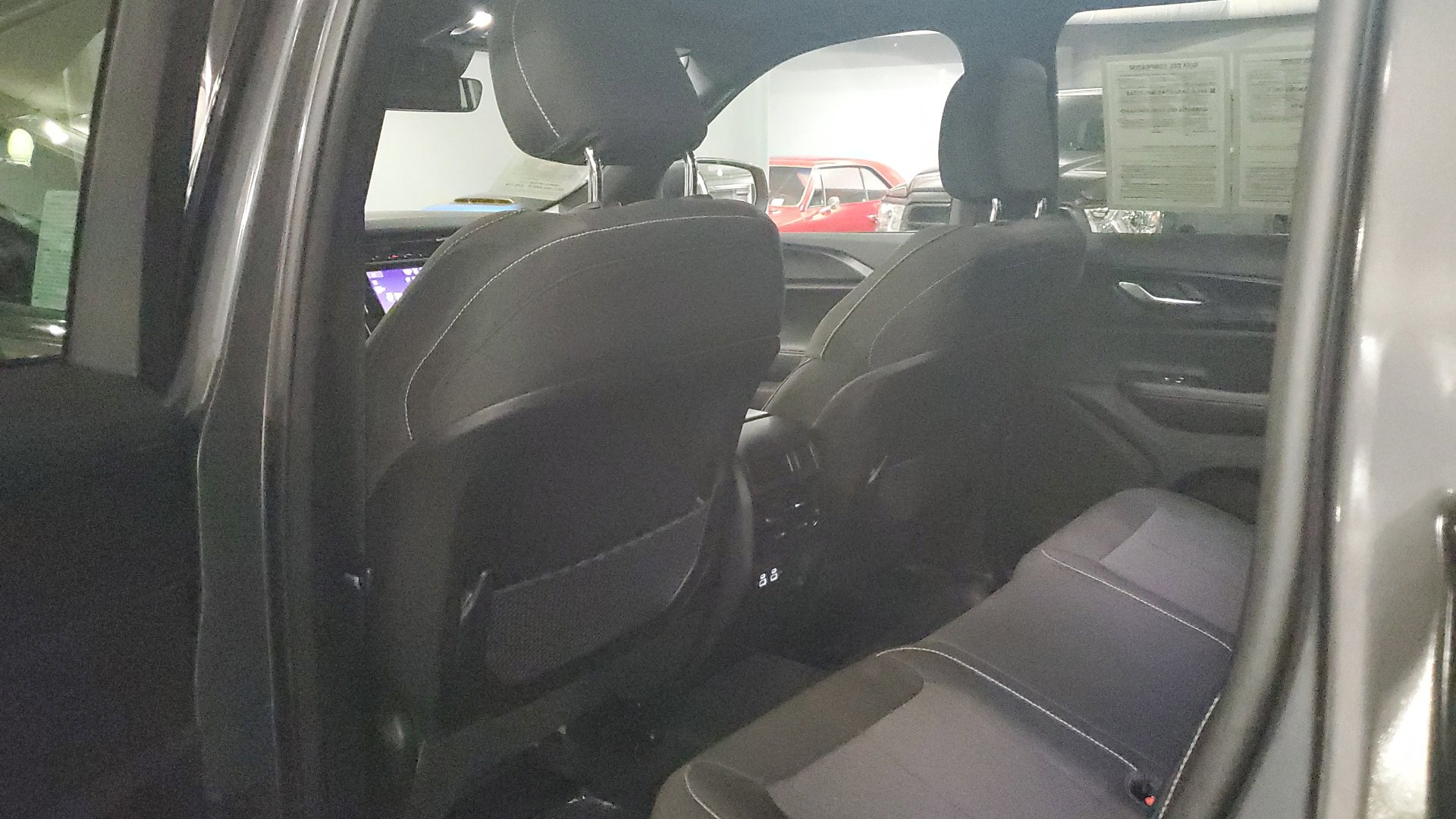 2025 Jeep Grand Cherokee Laredo X photo 15